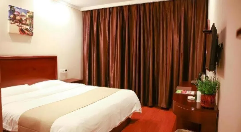 Bed in GreenTree Inn Puyang Fan County People Avenue Banqiao Road Hotel