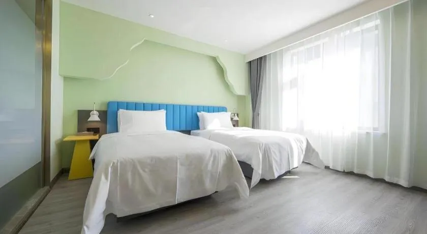 Bed in ibis Styles Beijing Capital Airport Hotel