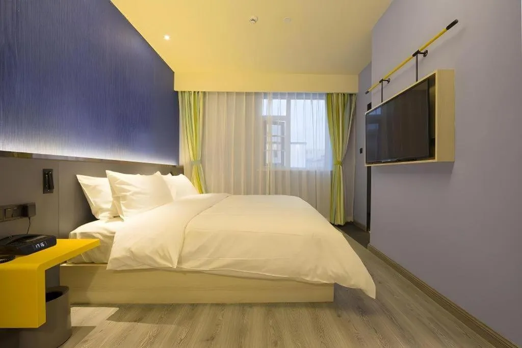 Bed in ibis Styles Beijing Capital Airport Hotel