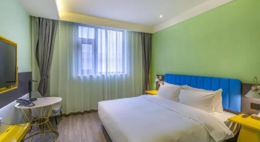 Bed in ibis Styles Beijing Capital Airport Hotel