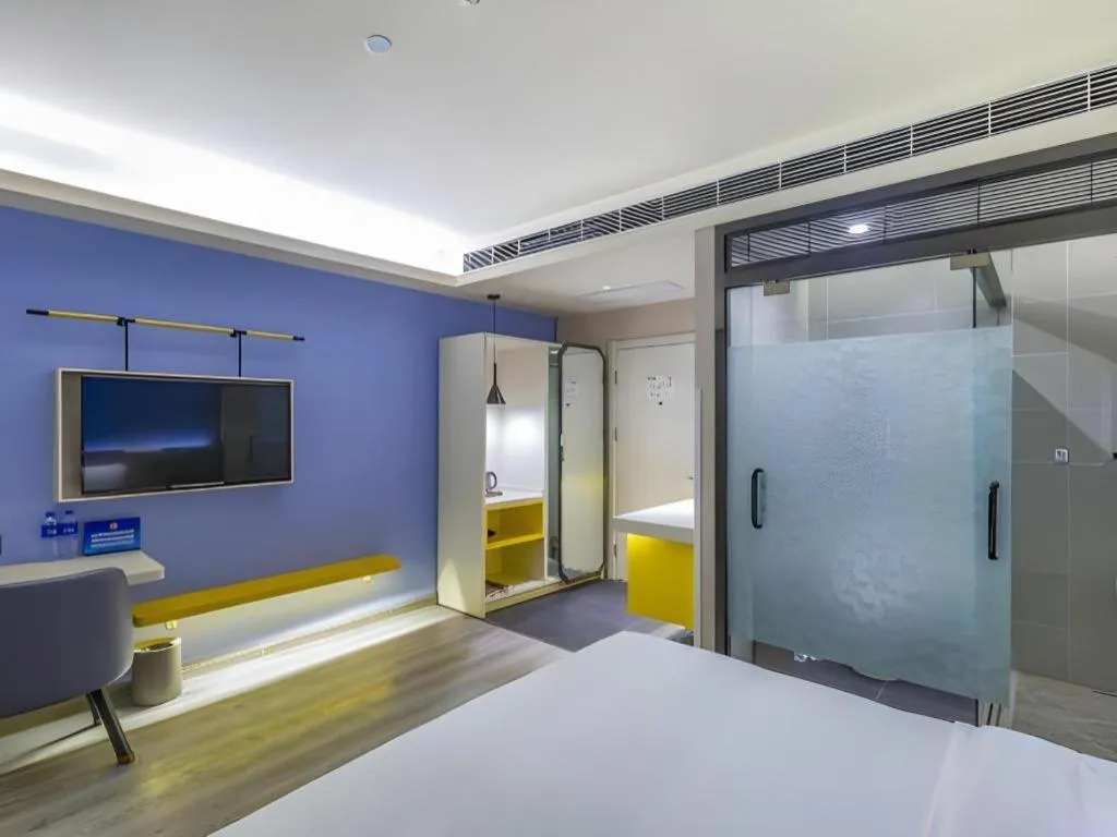 Bed in ibis Styles Beijing Capital Airport Hotel