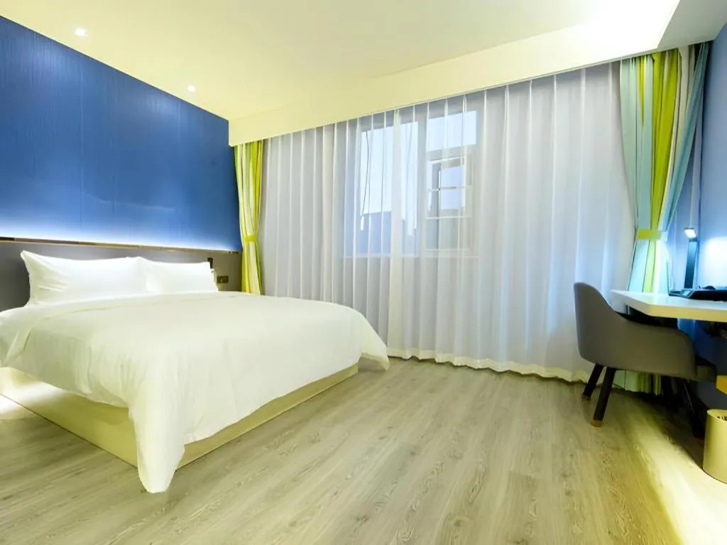 Bed in ibis Styles Beijing Capital Airport Hotel