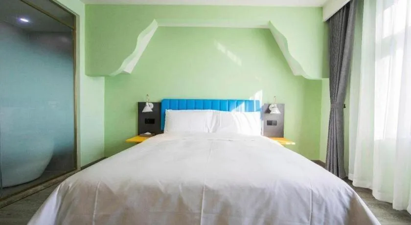 Bed in ibis Styles Beijing Capital Airport Hotel