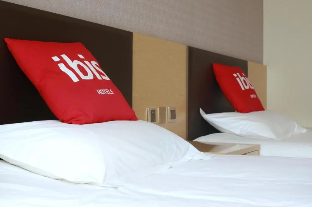 Bed in ibis Tianjin Wuqing Hotel
