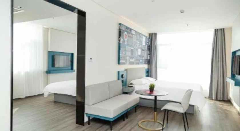 Bed in ibis Tianjin Wuqing Hotel