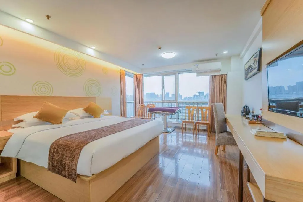 Bed in GreenTree Inn Yancheng Jiefang Road Express Hotel