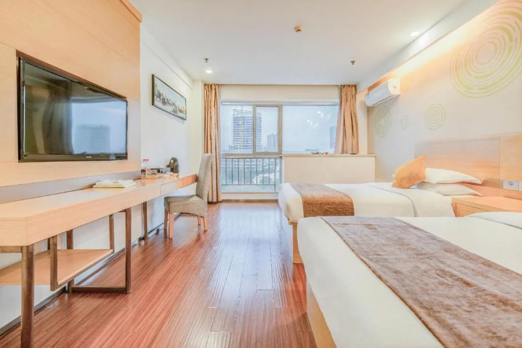 Bed in GreenTree Inn Yancheng Jiefang Road Express Hotel