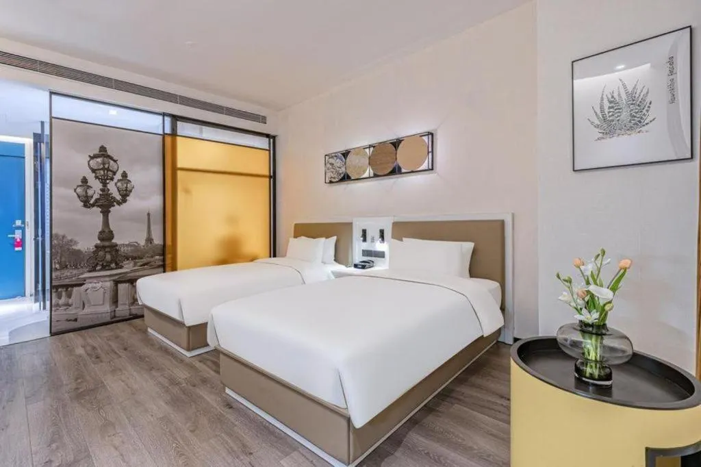 Bed in ibis Styles Kunming Nanping Hotel