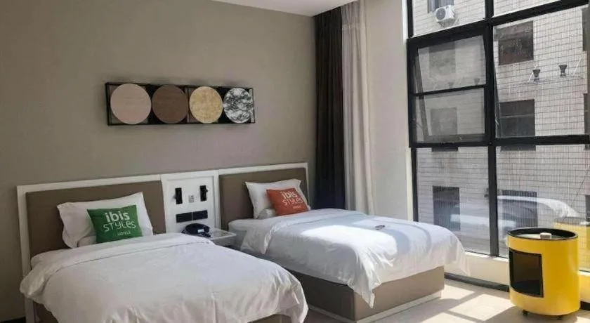 Bed in ibis Styles Kunming Nanping Hotel