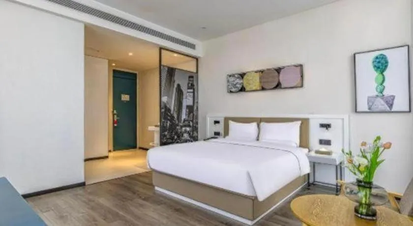 Bed in ibis Styles Kunming Nanping Hotel