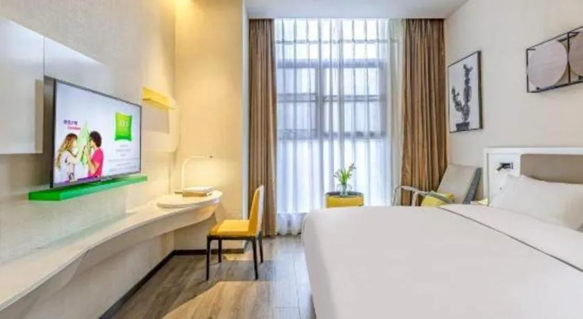 Bed in ibis Styles Kunming Nanping Hotel