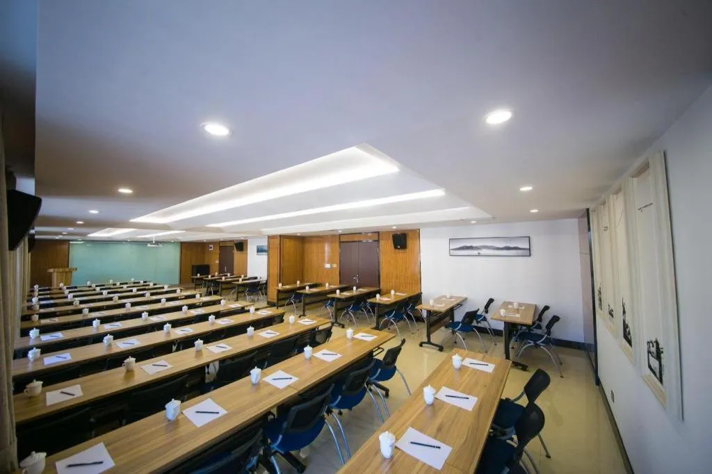 ibis Styles Nanjing Qilin Gate Hotel