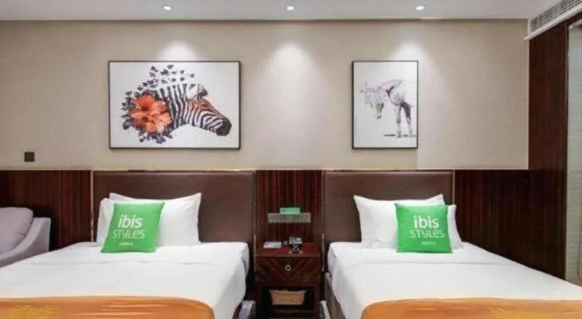 Bed in ibis Styles Nanjing Qilin Gate Hotel