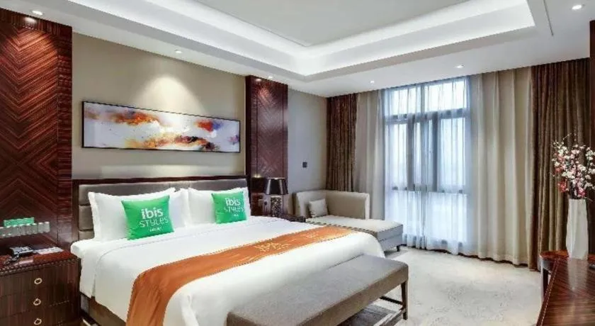 Bed in ibis Styles Nanjing Qilin Gate Hotel