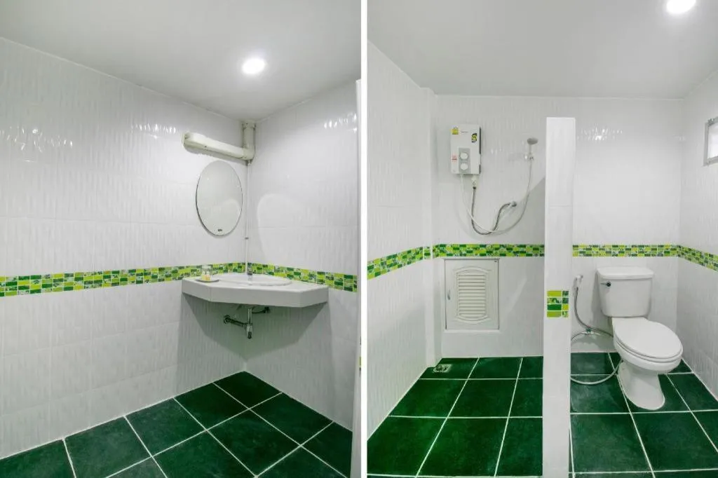 OYO 75390 Sunee Place Hotel