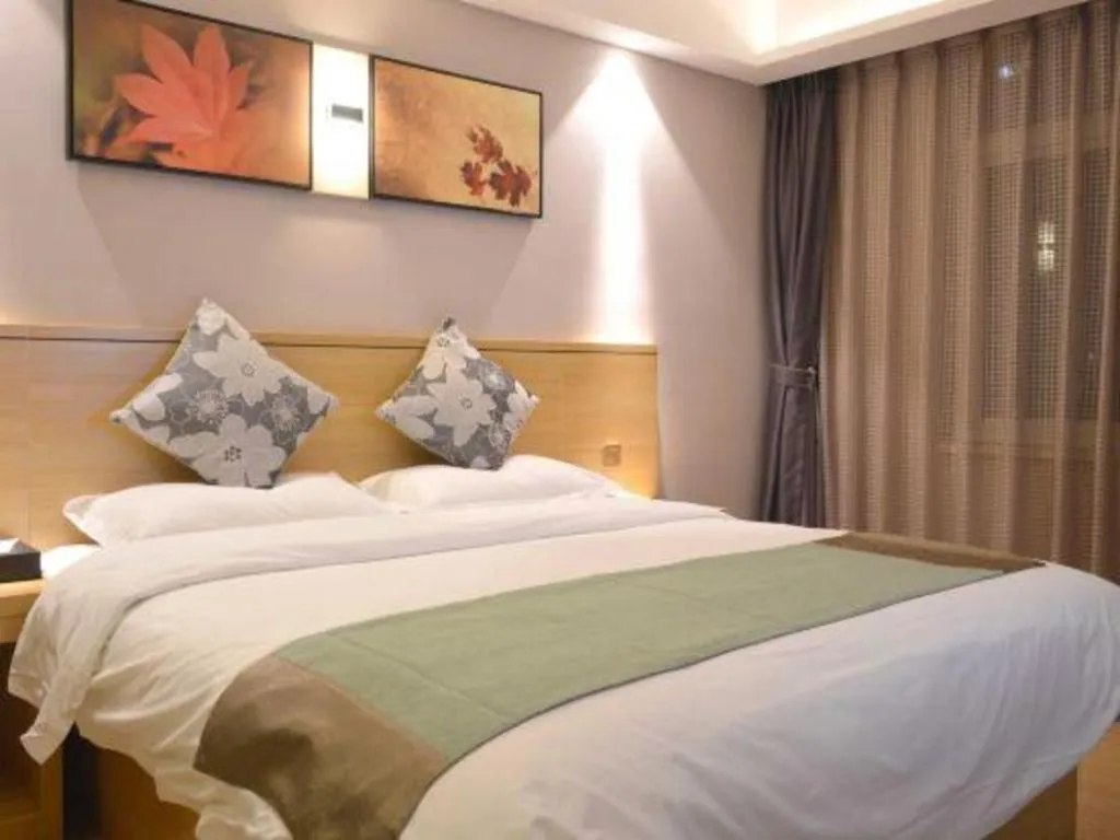Bed in GreenTree Alliance Hotel Kunming Chuanjin Road Branch
