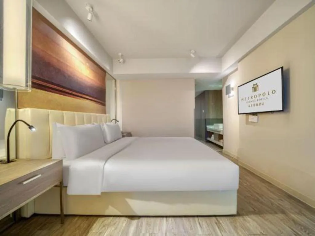 Bed in Jinjiang Metropolo Hotel - Hangzhou Xiasha