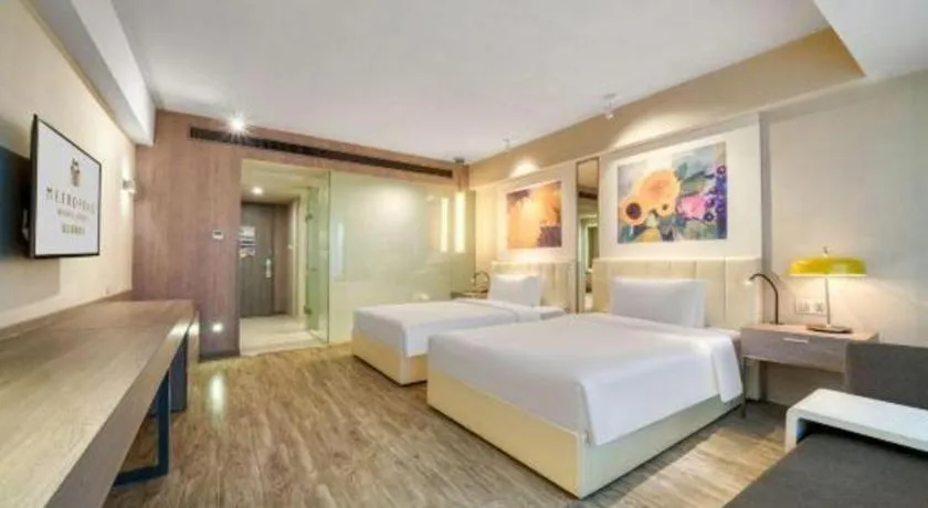 Bed in Jinjiang Metropolo Hotel - Hangzhou Xiasha