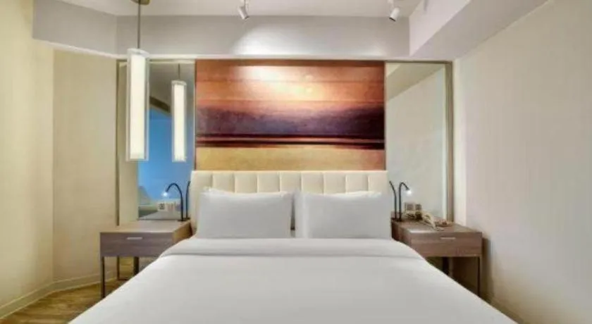 Bed in Jinjiang Metropolo Hotel - Hangzhou Xiasha