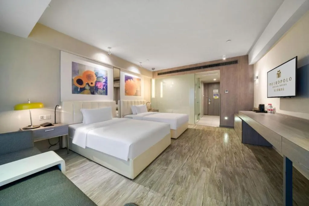 Bed in Jinjiang Metropolo Hotel - Hangzhou Xiasha