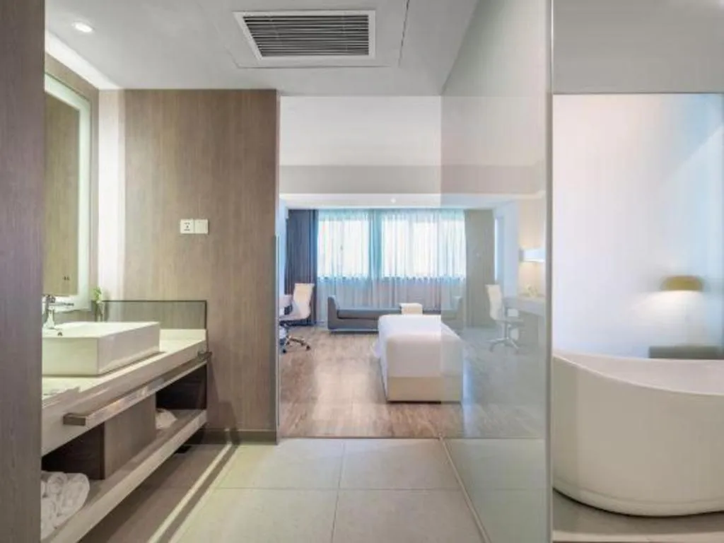 Bed in Jinjiang Metropolo Hotel - Hangzhou Xiasha