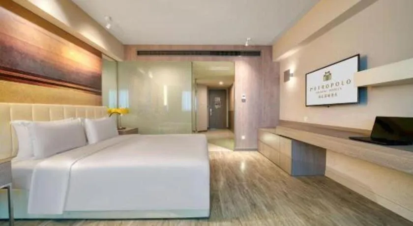 Bed in Jinjiang Metropolo Hotel - Hangzhou Xiasha