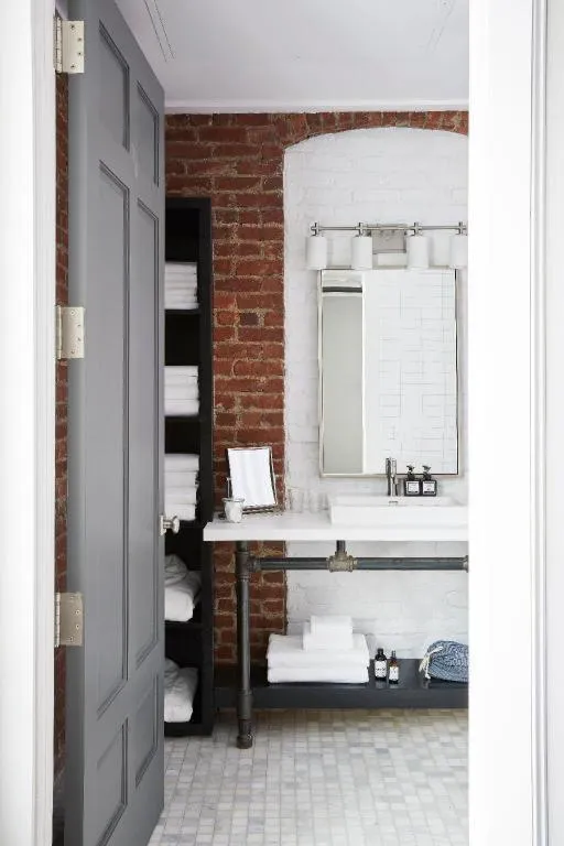 The George Montclair