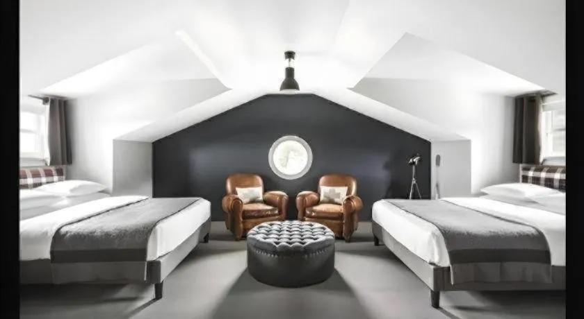 The George Montclair