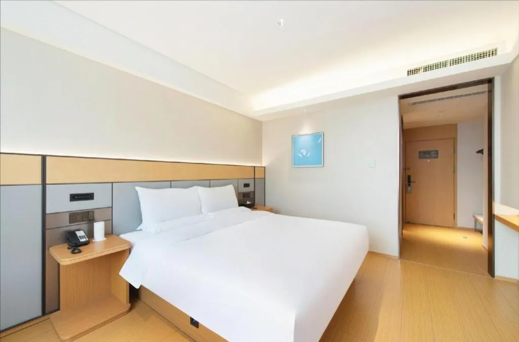 Bed in JI Hotel Xi'an Dayanta