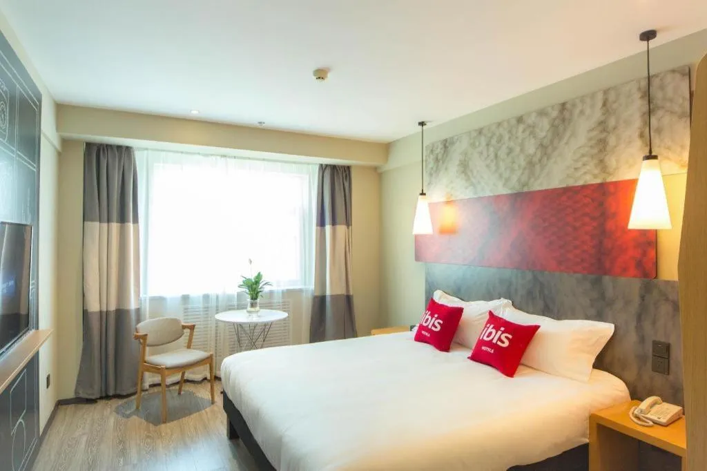 Bed in Ibis Lanzhou Dongfanghong Plaza Hotel
