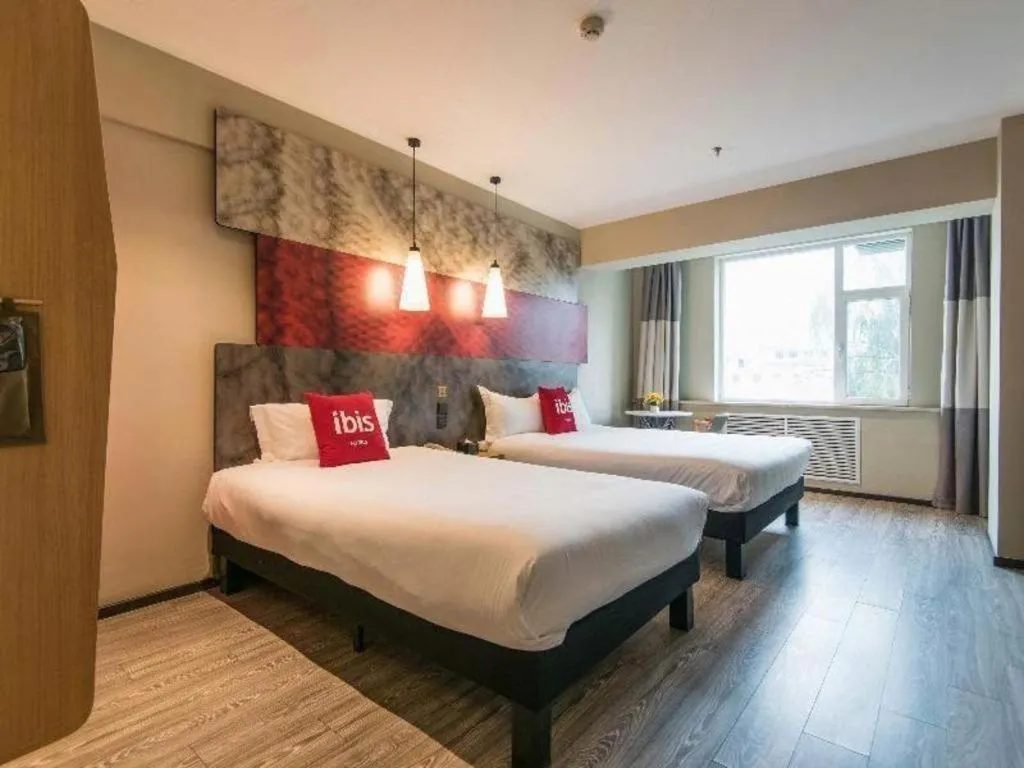 Bed in Ibis Lanzhou Dongfanghong Plaza Hotel