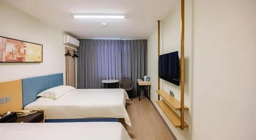 Bed in Jinjiang Inn Zibo People's Park Liuquan Road Bed in Jinjiang Inn Zibo People's Park Liuquan Road