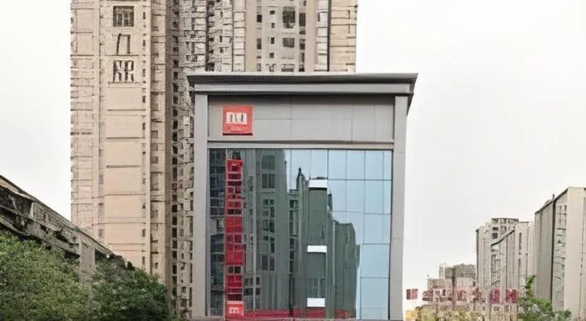 ibis Chengdu East Railway Station Hotel
