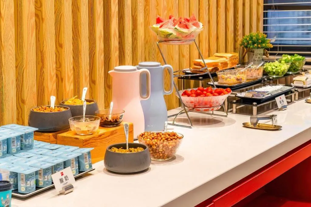 ibis Chengdu East Railway Station Hotel