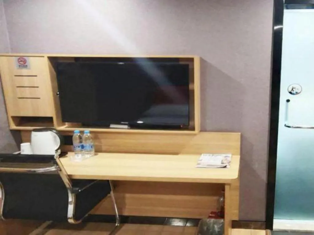 7 Days Premium Qingdao Keji Street Taishan Road Metro Station