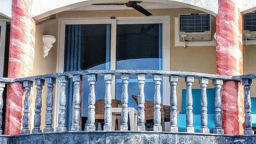 Roman Empire Panglao Boutique Resort