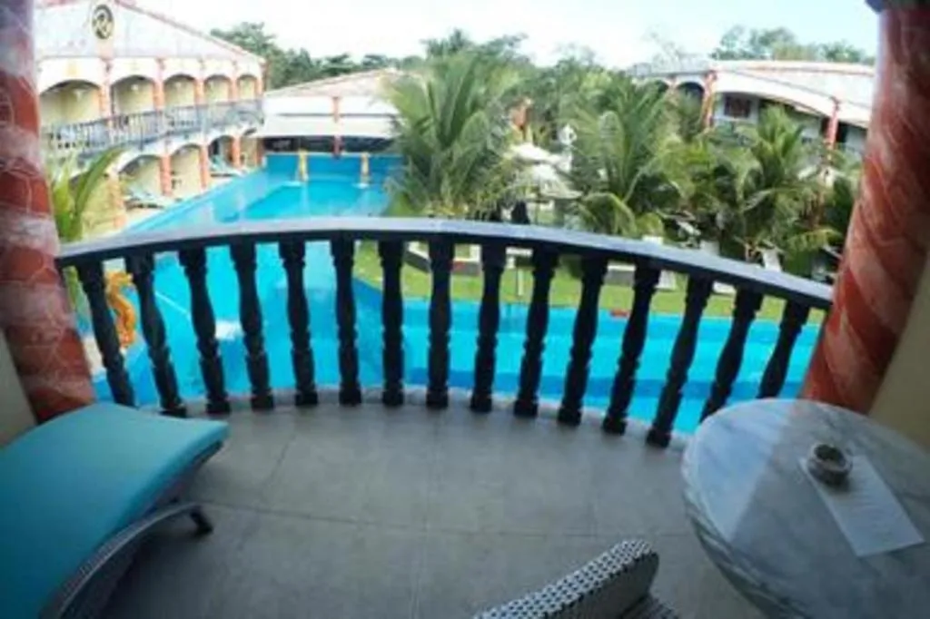 Roman Empire Panglao Boutique Resort