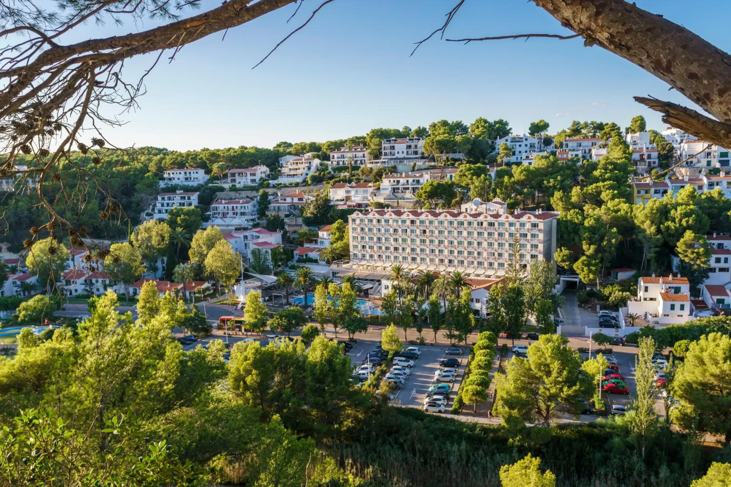 Bird's eye view in Minura Cala Galdana & Apartamentos d'Aljandar Bird's eye view in Minura Cala Galdana & Apartamentos d'Aljandar