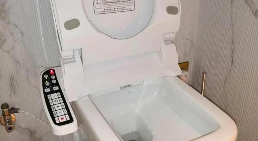 Jinjiang Metropolo Shanghai Xujiahui Nanhuating Hotel