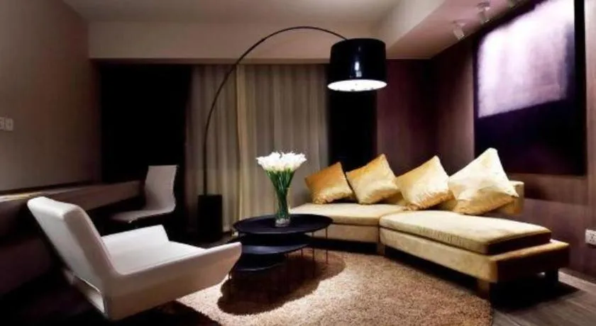 Jinjiang Metropolo Shanghai Xujiahui Nanhuating Hotel