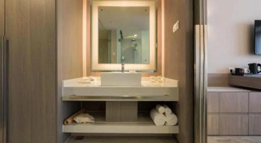 Jinjiang Metropolo Shanghai Xujiahui Nanhuating Hotel