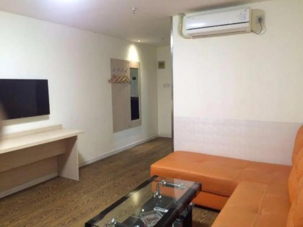 7 Days Inn Lvliang Bus Terminal