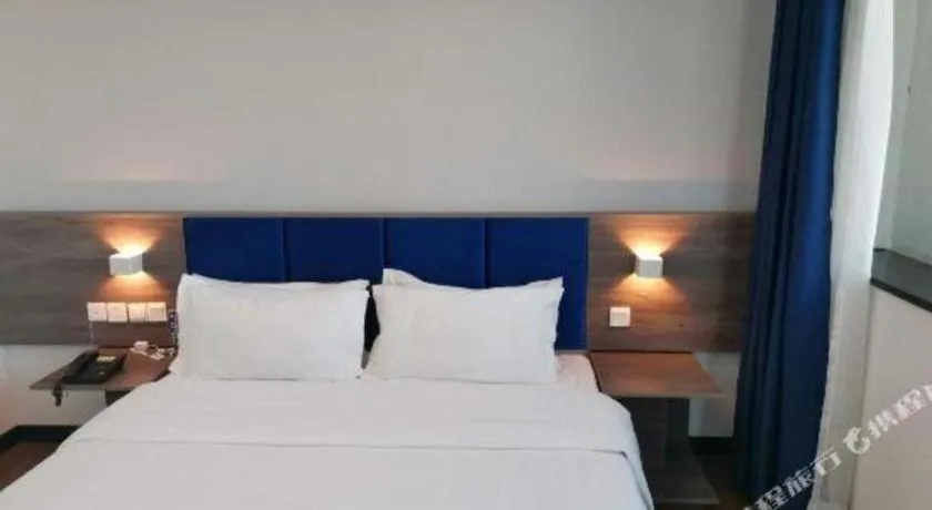 Bed in 7 Days Inn Lvliang Bus Terminal