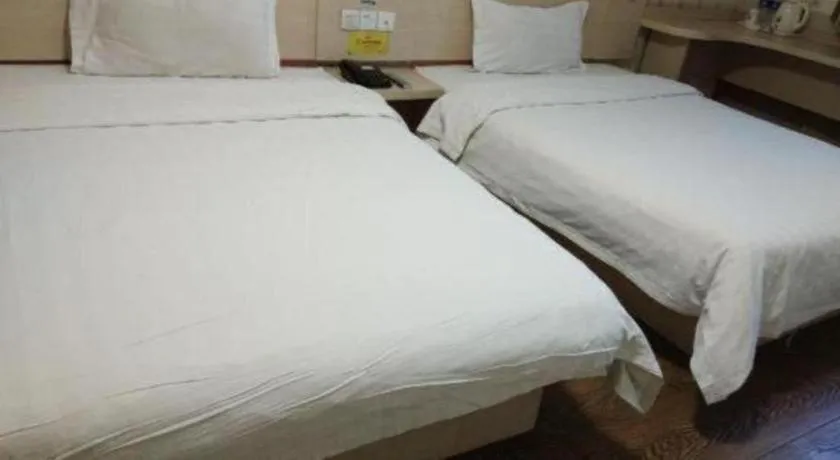 Bed in 7 Days Inn Lvliang Bus Terminal