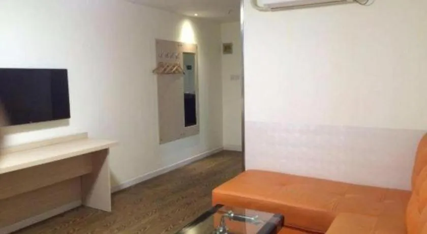 7 Days Inn Lvliang Bus Terminal