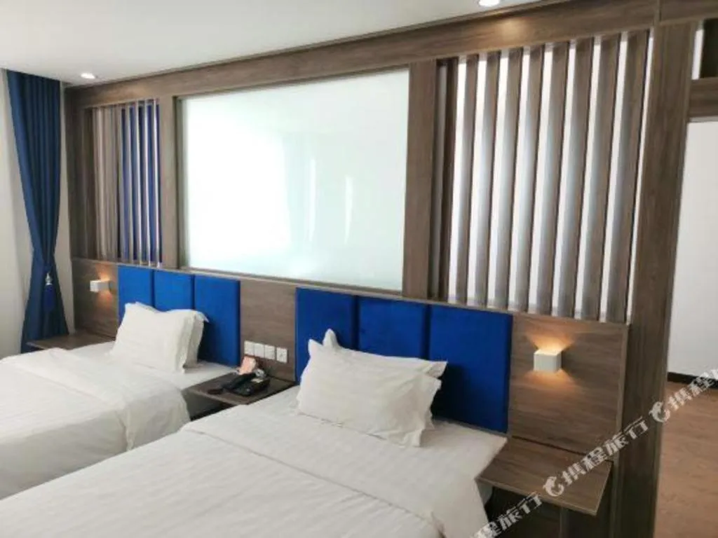 Bed in 7 Days Inn Lvliang Bus Terminal