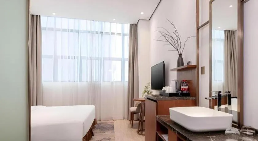 H Life Hotel (Shenzhen Sea World Branch)