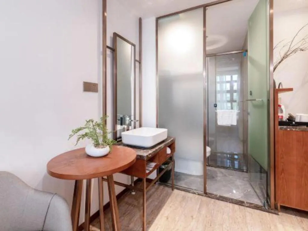 H Life Hotel (Shenzhen Sea World Branch)