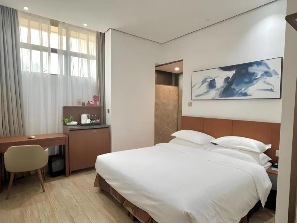 Bed in H Life Hotel (Shenzhen Sea World Branch)