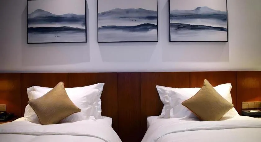 Bed in H Life Hotel (Shenzhen Sea World Branch)